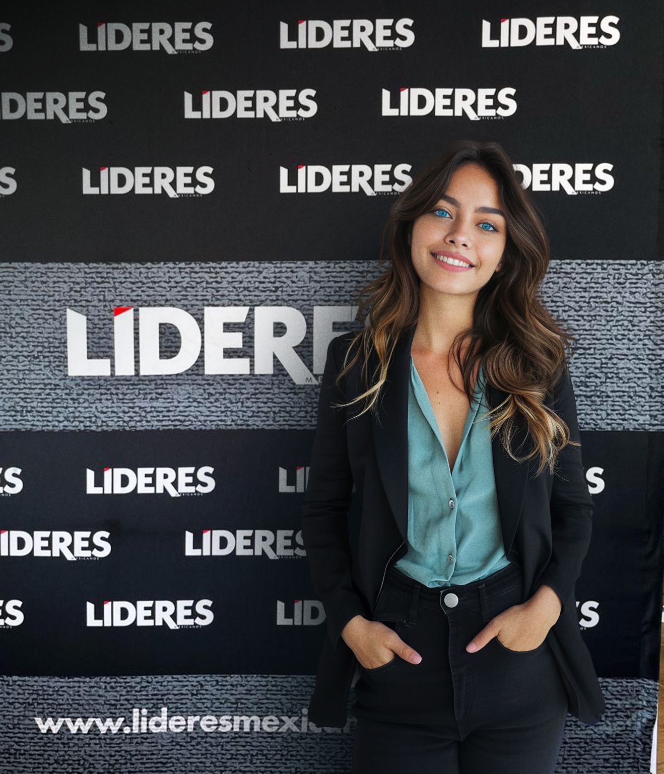 ¡Biky Montes fue entrevistada por la revista Líderes Mexicanos junto a Dani Jokka en su 9na edición, especial automotriz. 🏎